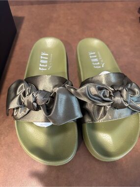 Fenty Puma Olive Green Satin-Knot Slide Sandals 9.5 excellent condition